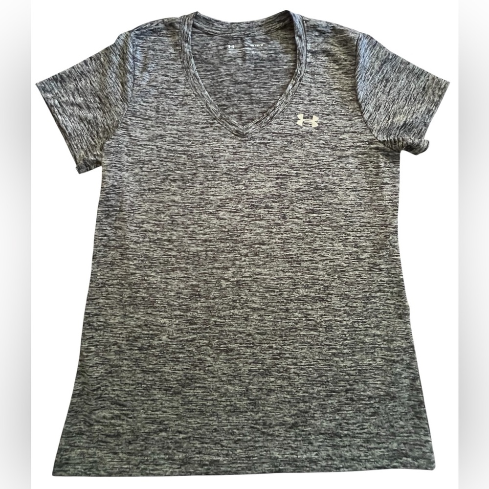 Under Armour Women's Black and Gray V-Neck Loose Heat Gear Top, Size M